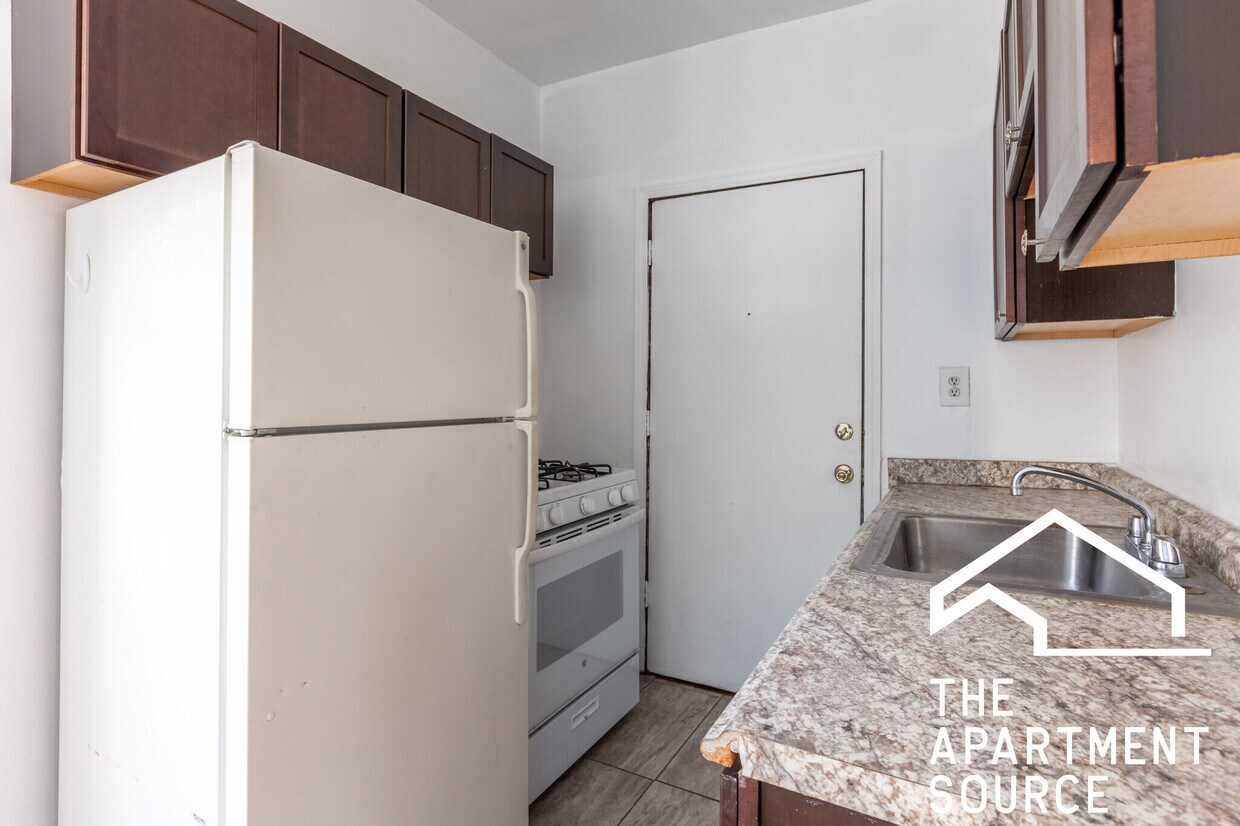 Foto principal - 929 W Sunnyside Ave