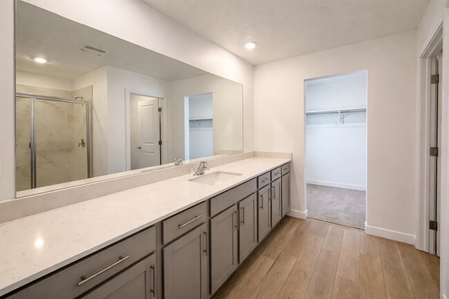 Foto del edificio - 1642 W Blue Flax Dr