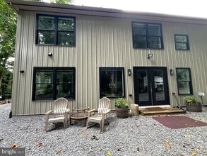 Building Photo - 2020 Biglane Ct