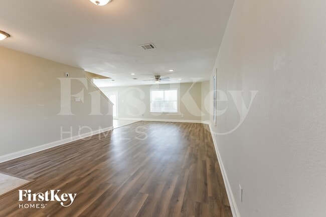 Foto del edificio - 636 Chickadee Dr