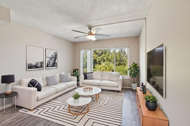 Foto del edificio - Sand Cove Apartments