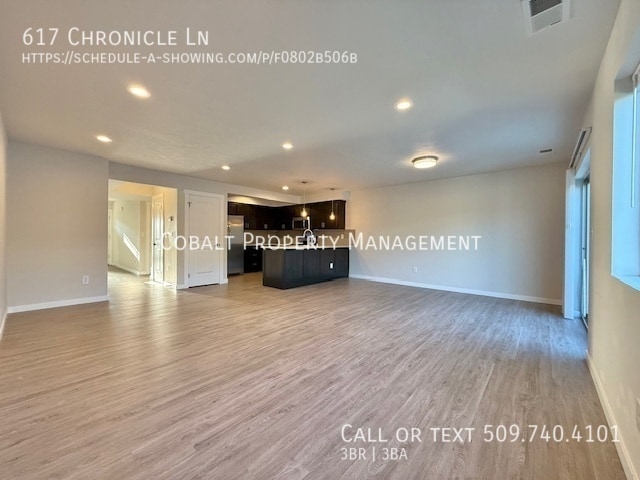 Building Photo - 617 Chronicle Ln