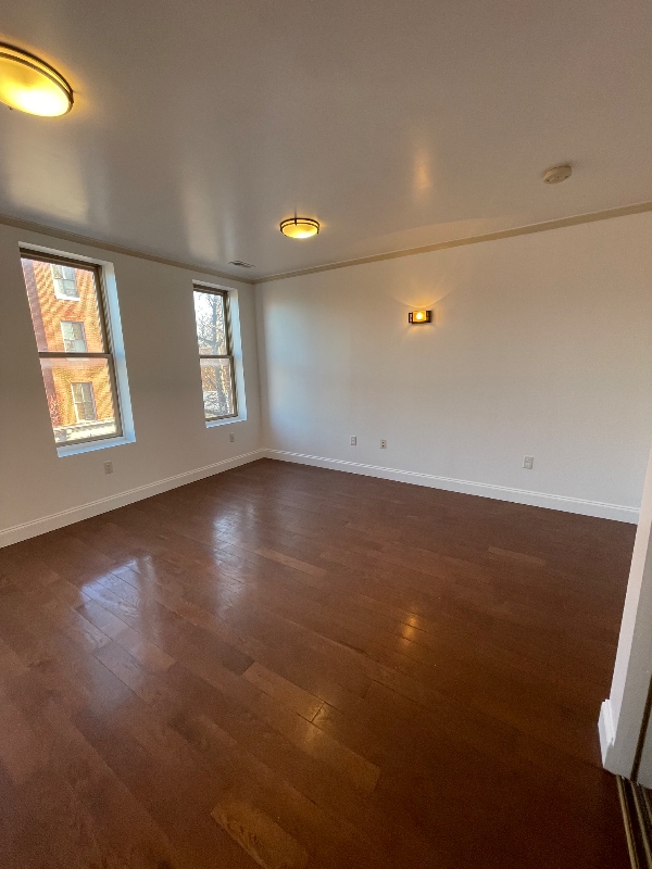 Building Photo - 1425 W Baltimore St