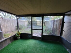 Building Photo - 5544 Cabot Dr N