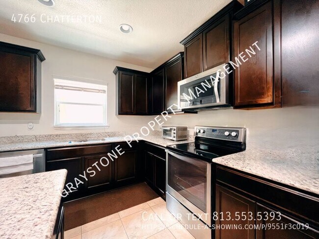 Building Photo - Experience comfortable living in Riverview...