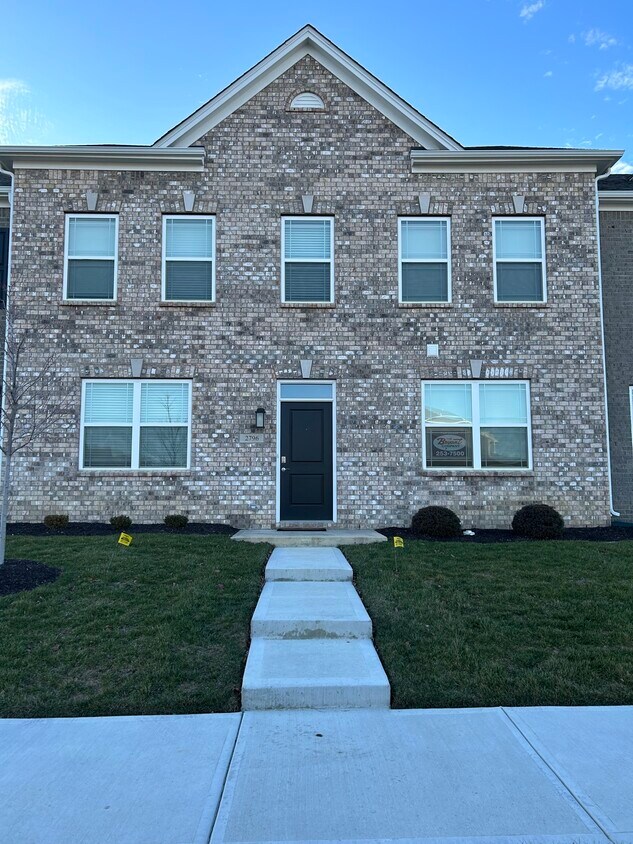 2796 Maricopa Blvd, Whitestown, IN 46075 Townhome Rentals in Whitestown IN