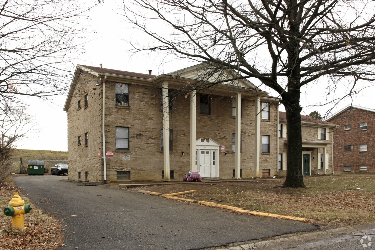 Primary Photo - 4408 Newport Rd