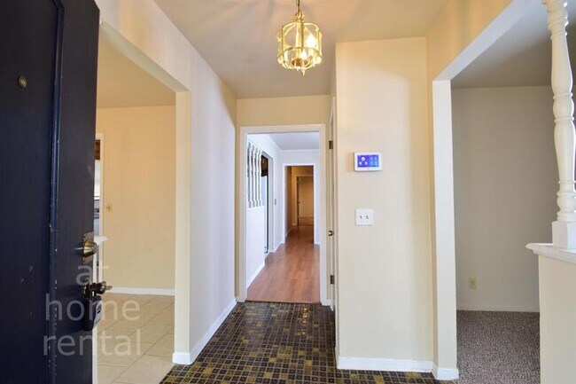 Foto del edificio - 2322 S 107th E Ave
