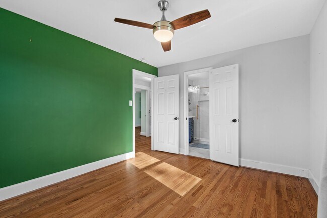 Building Photo - Gorgeous Home in Durham Near Downtown