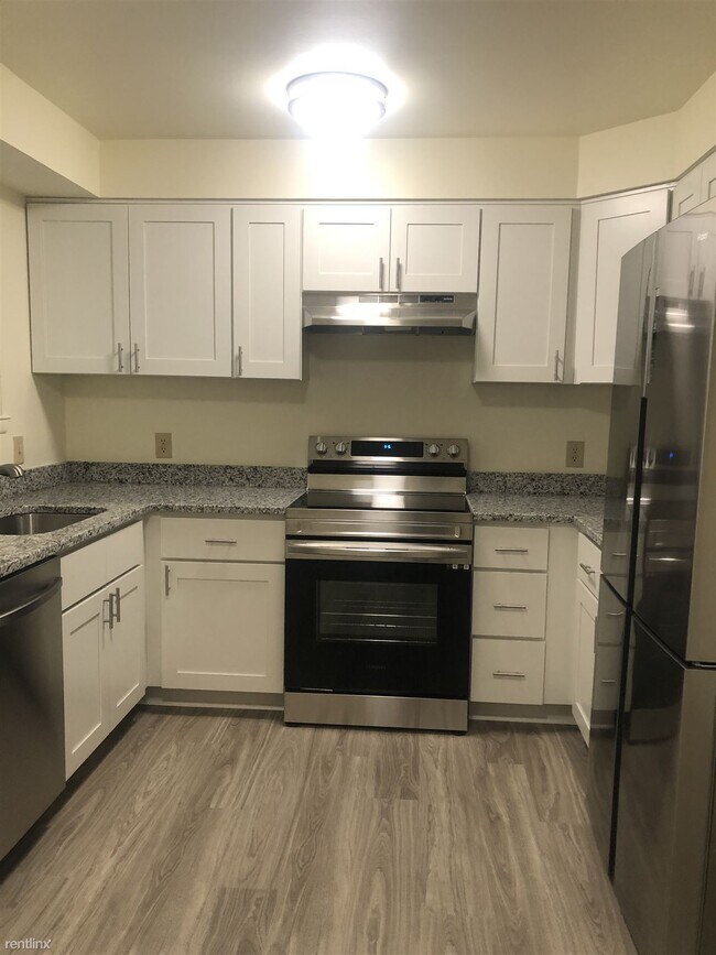 Foto del edificio - 2 br, 1 bath Condo - 4629 28th Road South C