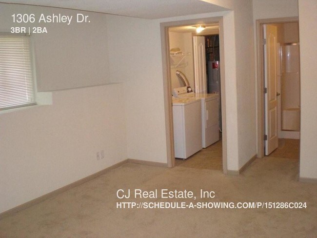 Building Photo - 1306 NW Ashley Dr
