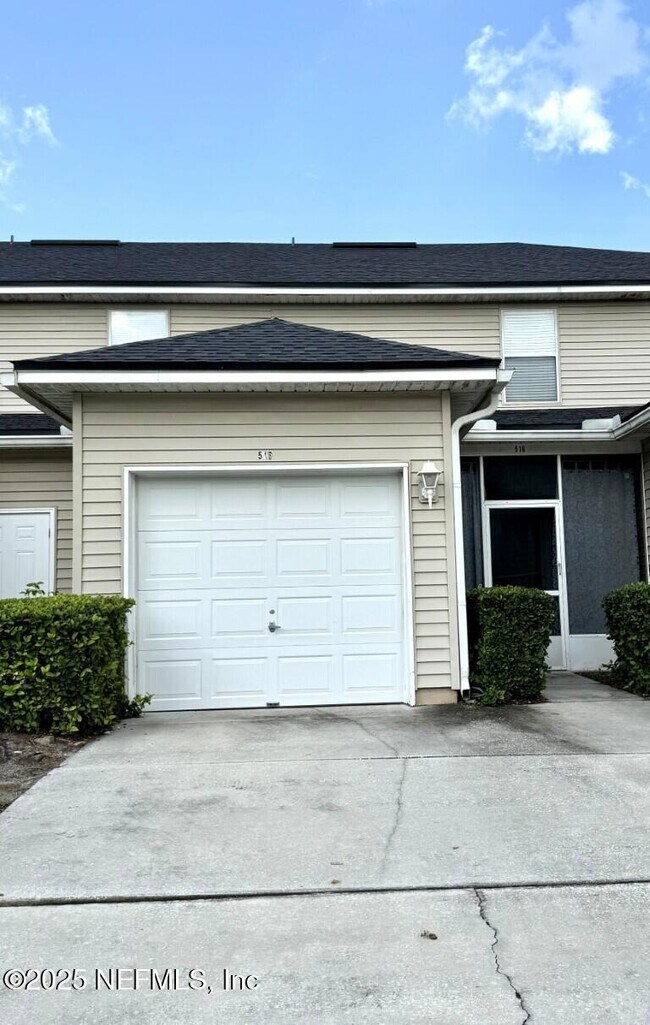Building Photo - 516 Hopewell Dr