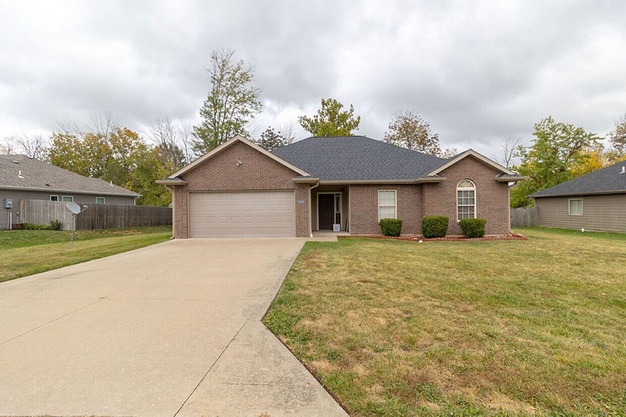 1560 S Berkley Dr, Columbia, MO 65201 House Rental in Columbia, MO