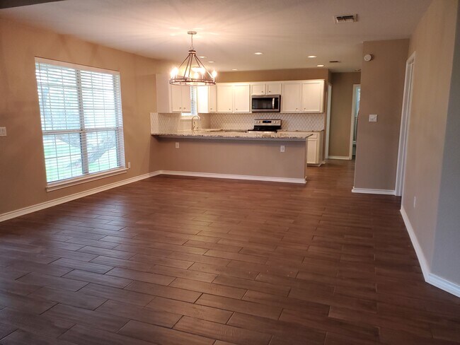 Foto del edificio - 2920 Candace Cir