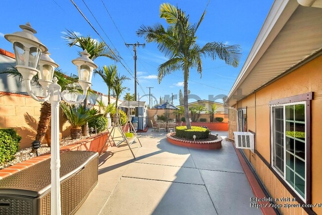 Foto del edificio - 1949 E Idahome St