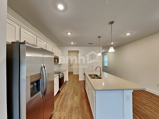 Building Photo - 179 Onate Cir