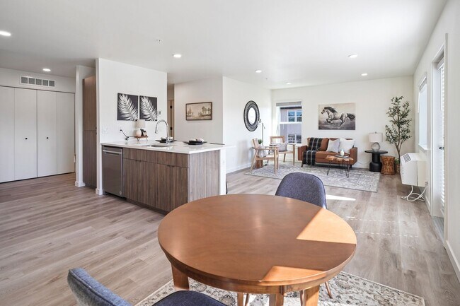 Building Photo - Edgewater Apartments: Tranquil Canal-Side ...