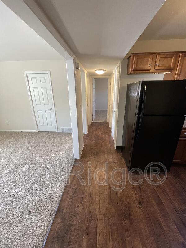 Foto del edificio - 135-145 Lafayette Rd. - 135-1
