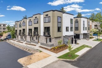 Building Photo - 516-530 13th Ave SE