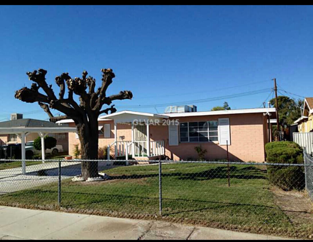 Primary Photo - 1209 Cunningham Dr