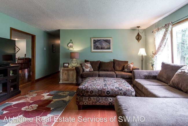 Foto del edificio - 3 br, 2 bath House - 4245 S Windermere Ave