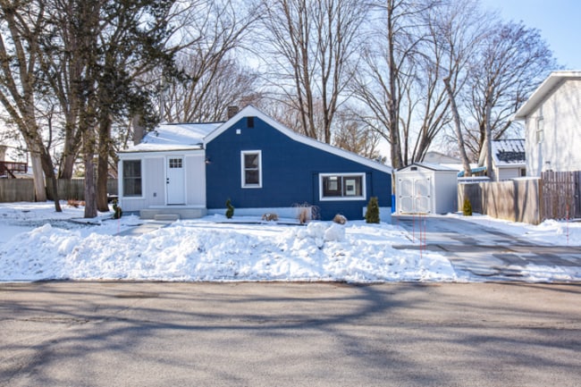 Building Photo - 6743 Depot St
