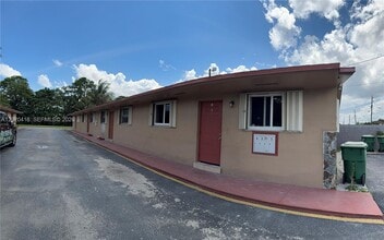 Building Photo - 2924 NW 132nd Terrace