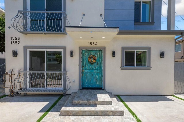 Foto del edificio - 1556 S Bundy Dr