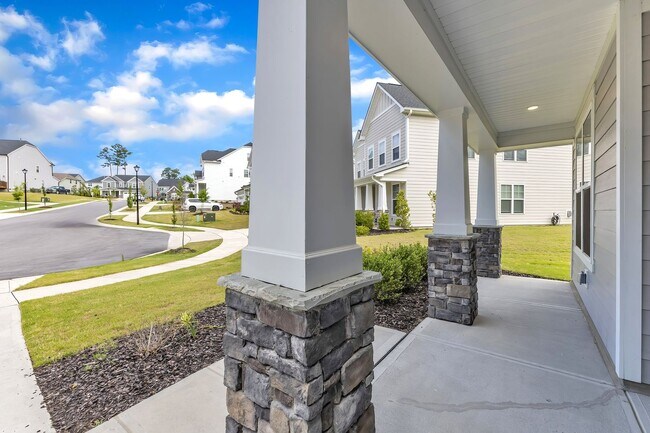 Foto del edificio - ***Stunning Wake Forest 5/4 ***