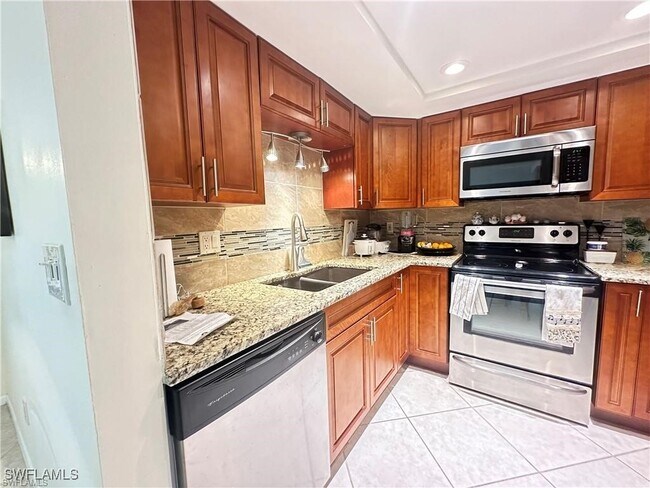 Foto del edificio - 13345 Broadhurst Loop