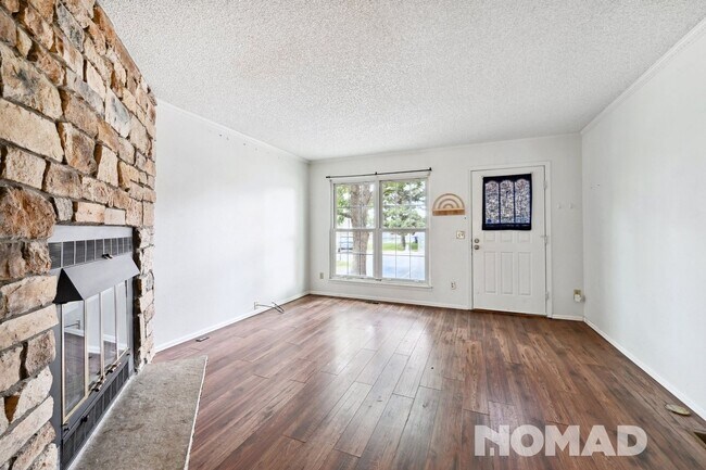 Foto del edificio - 2 Bedroom Townhome in Denver