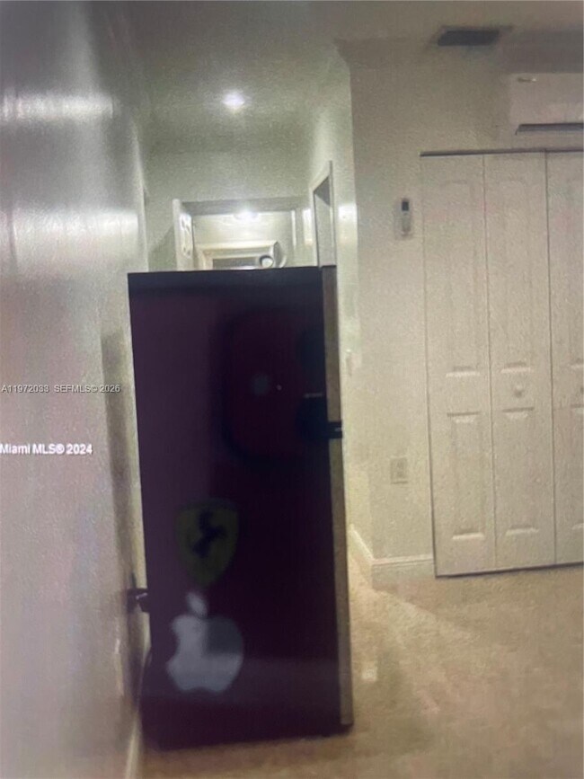 Foto del edificio - 5802 W 2nd Ct