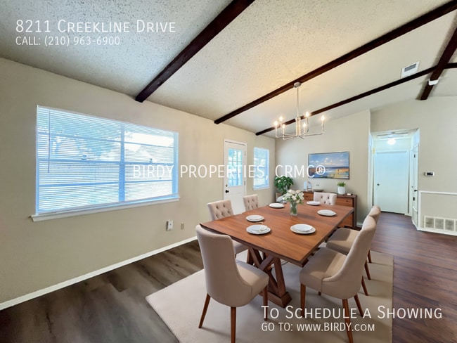 Building Photo - "Charming 3-Bed, 2-Bath Oasis in San Anton...