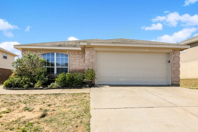 Building Photo - 420 Heritage Dr