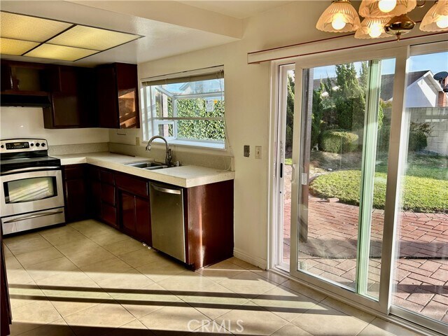 Foto del edificio - 2332 W 233rd St