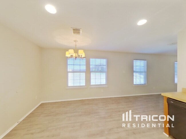 Building Photo - 10300 Animas Ct