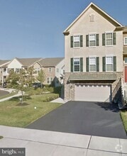 Building Photo - 110 Tyler Dr