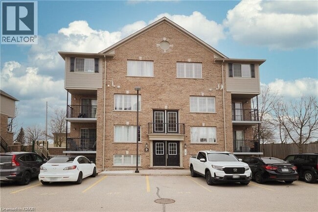 Building Photo - 12 Holborn Dr