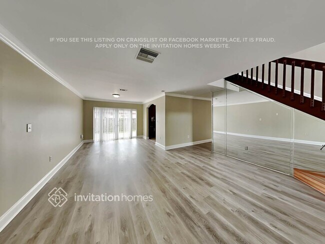 Foto del edificio - 18925 NW 78th Ct