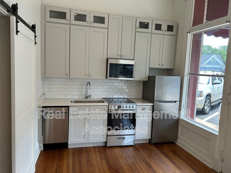 Foto principal - 215 Main St