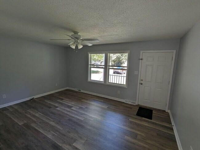 Photo - 3BD/2BA Home in Hickory