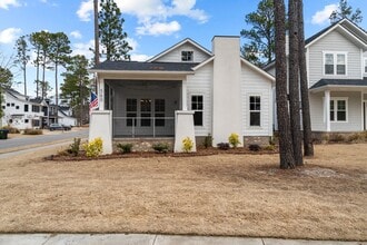 Building Photo - 560 Wellers Way