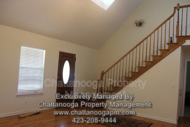 Foto del edificio - 67 Brook Wood Dr