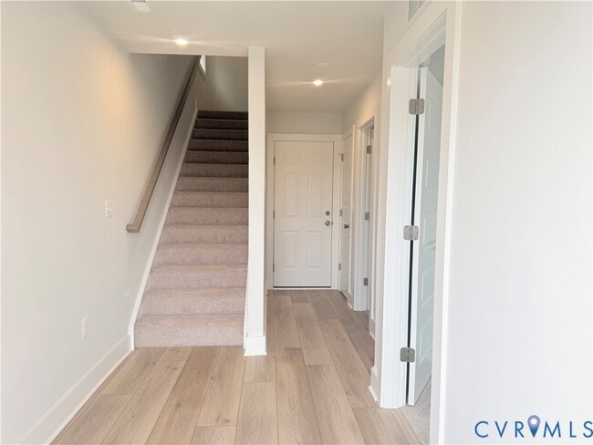 Foto del edificio - 9440 Alquist St