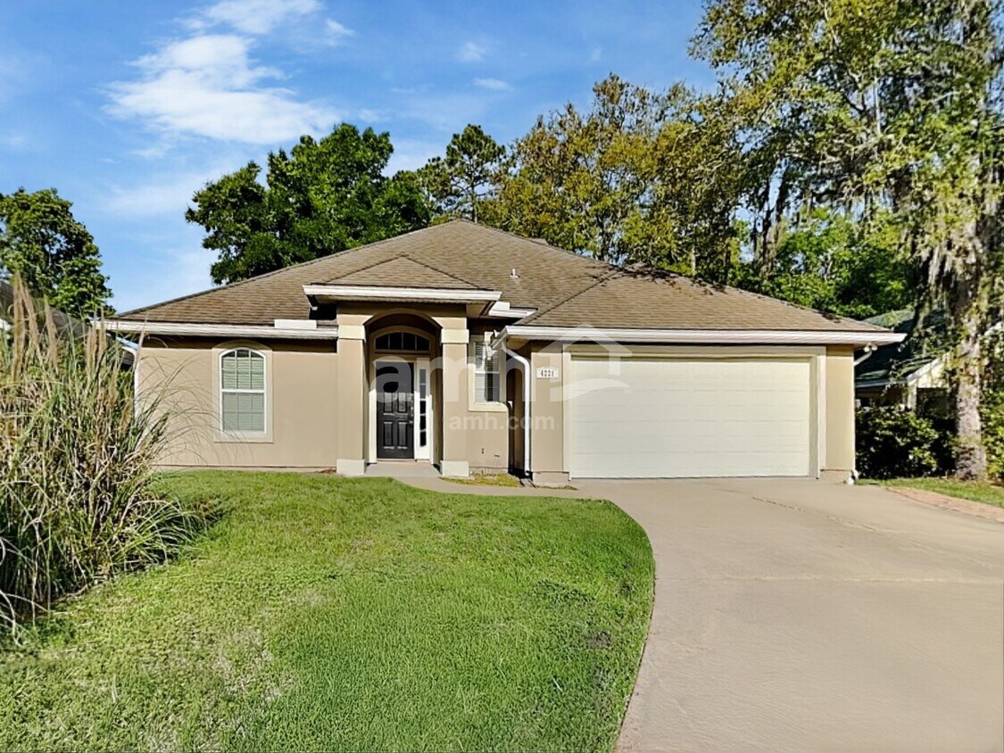 Primary Photo - 4228 Eagles View Ln