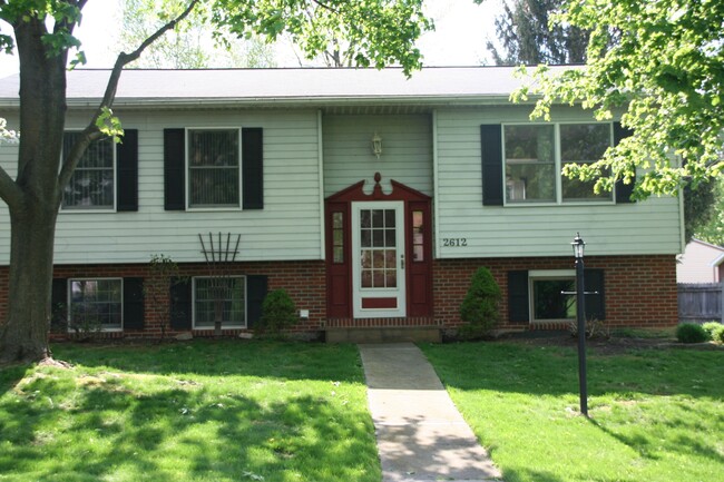 Building Photo - 2612 Penbrook Ln