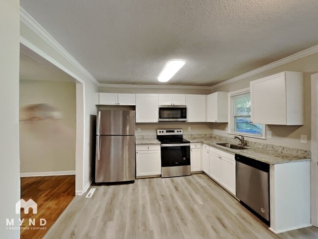 Foto del edificio - 1835 Mountainbrook Dr