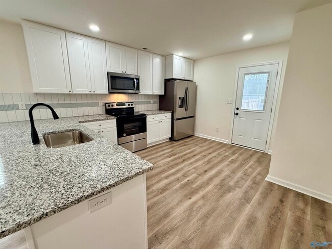 Foto del edificio - 103 Oakwood Meadows Dr