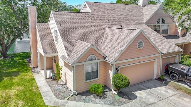 Foto del edificio - 3611 Pine Knot Dr