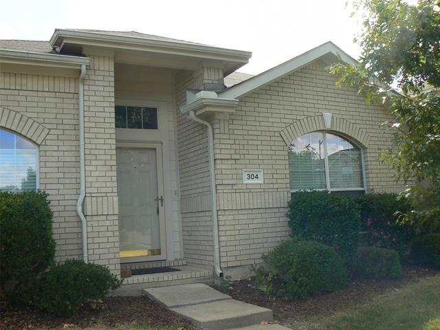 Primary Photo - 304 Balsam Grove Ln